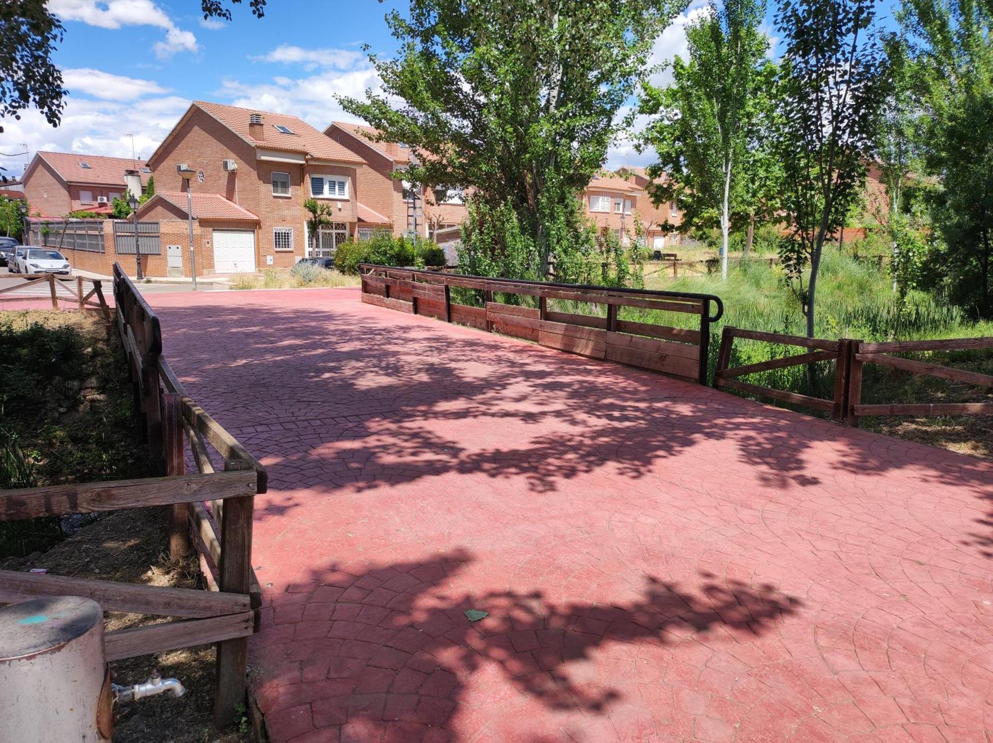 Apartamento Familiar Con Piscina Licencia 14721 Camarma de Esteruelas Bagian luar foto