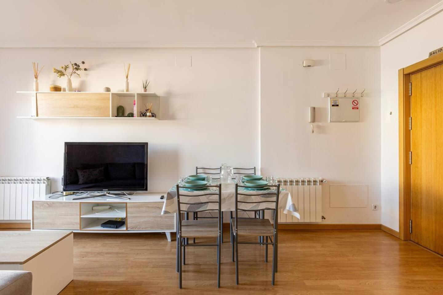 Apartamento Familiar Con Piscina Licencia 14721 Camarma de Esteruelas Bagian luar foto
